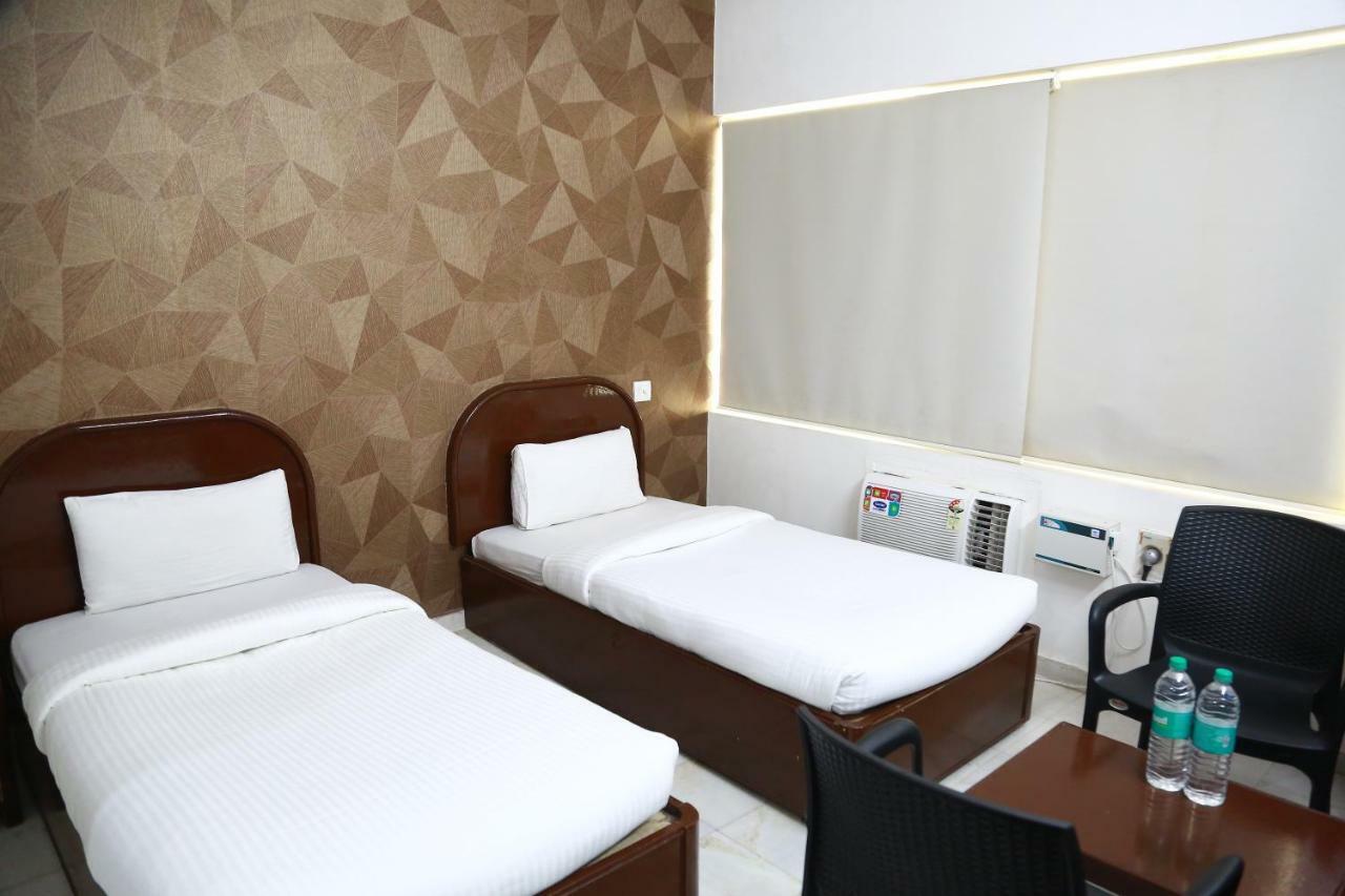 Hotel Shridevi Park Chennai Exterior photo